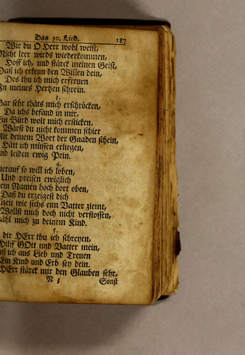 Ausbund, das ist: etliche schöne christliche lieder, wie sie in dem Gefängnüs zu Bassau in dem Schloss on den Schweitzer-Brüdern, und von andern rechtgläubigen Christen hin und her gedichtet worden page 189