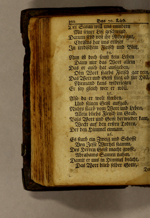 Ausbund, das ist: etliche schöne christliche lieder, wie sie in dem Gefängnüs zu Bassau in dem Schloss on den Schweitzer-Brüdern, und von andern rechtgläubigen Christen hin und her gedichtet worden page 394